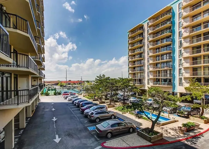 Braemar Towers 209 *